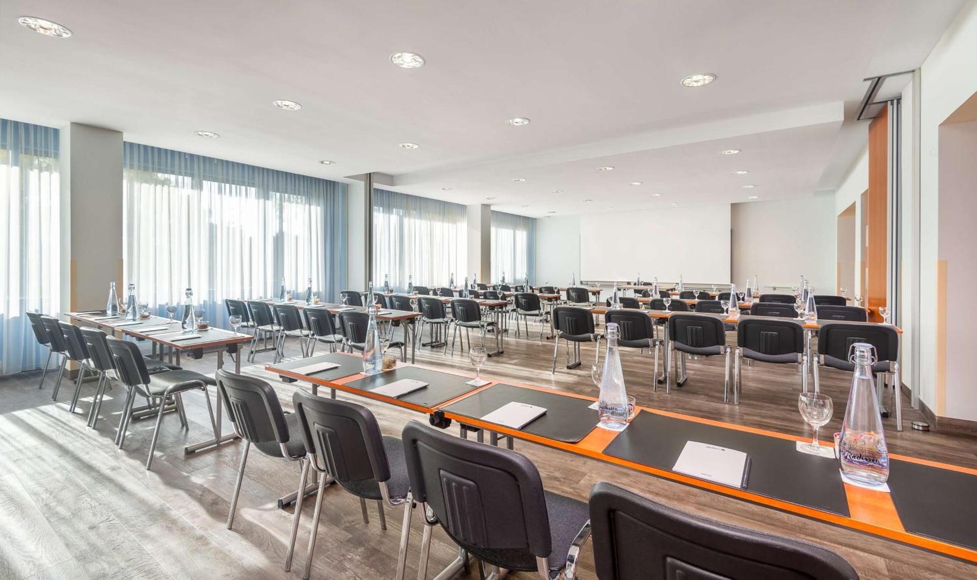 Dessau-Rosslau Radisson Blu Fuerst Leopold Hotel מראה חיצוני תמונה
